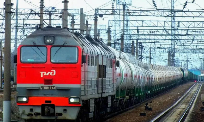 РЖД отправляет сотрудников в неоплачиваемый отпуск из-за нехватки денег на зарплаты