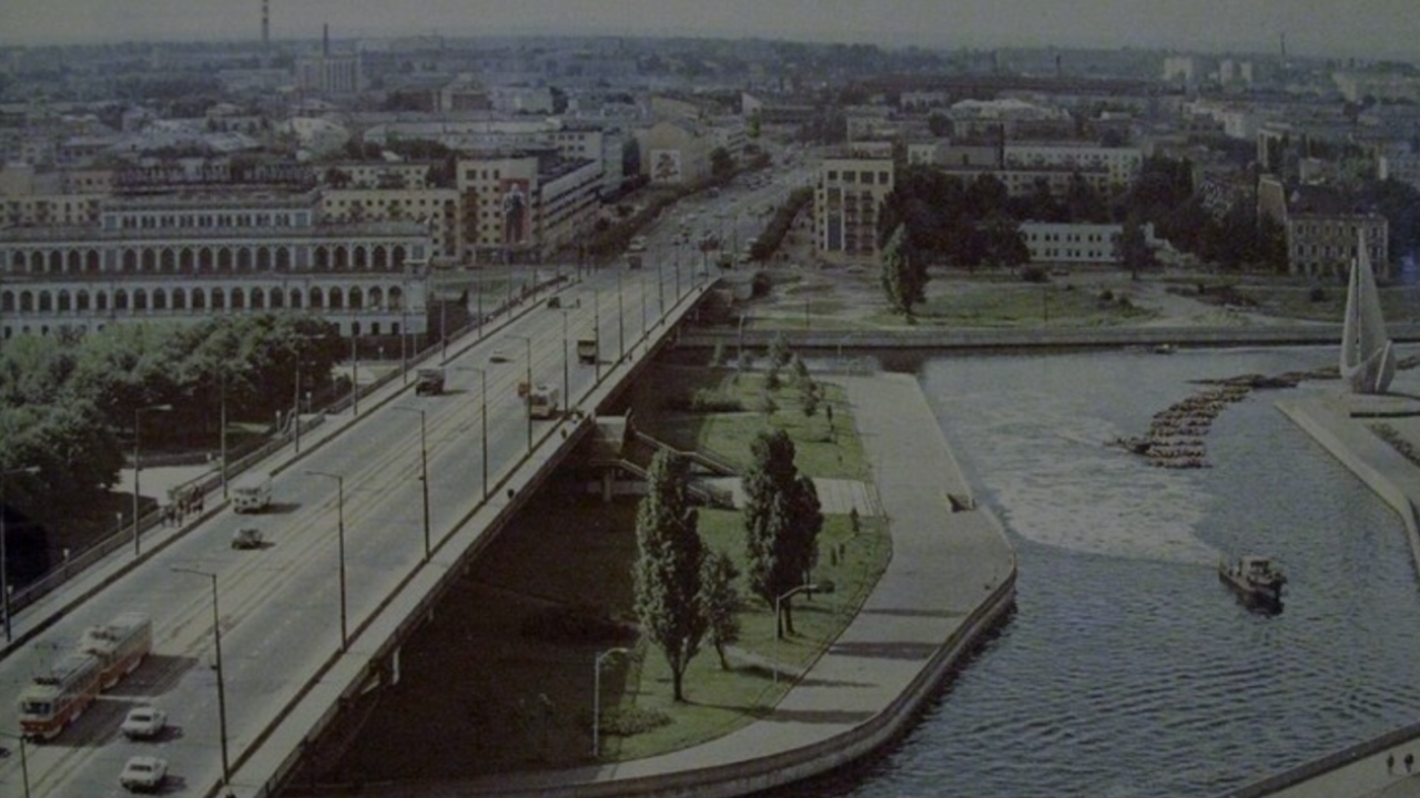 <p>20 лет у власти — 20 лет деградации</p>